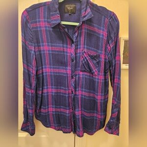 Rails Pink, Blue, & Navy Blue Plaid Button-up Top Size Small